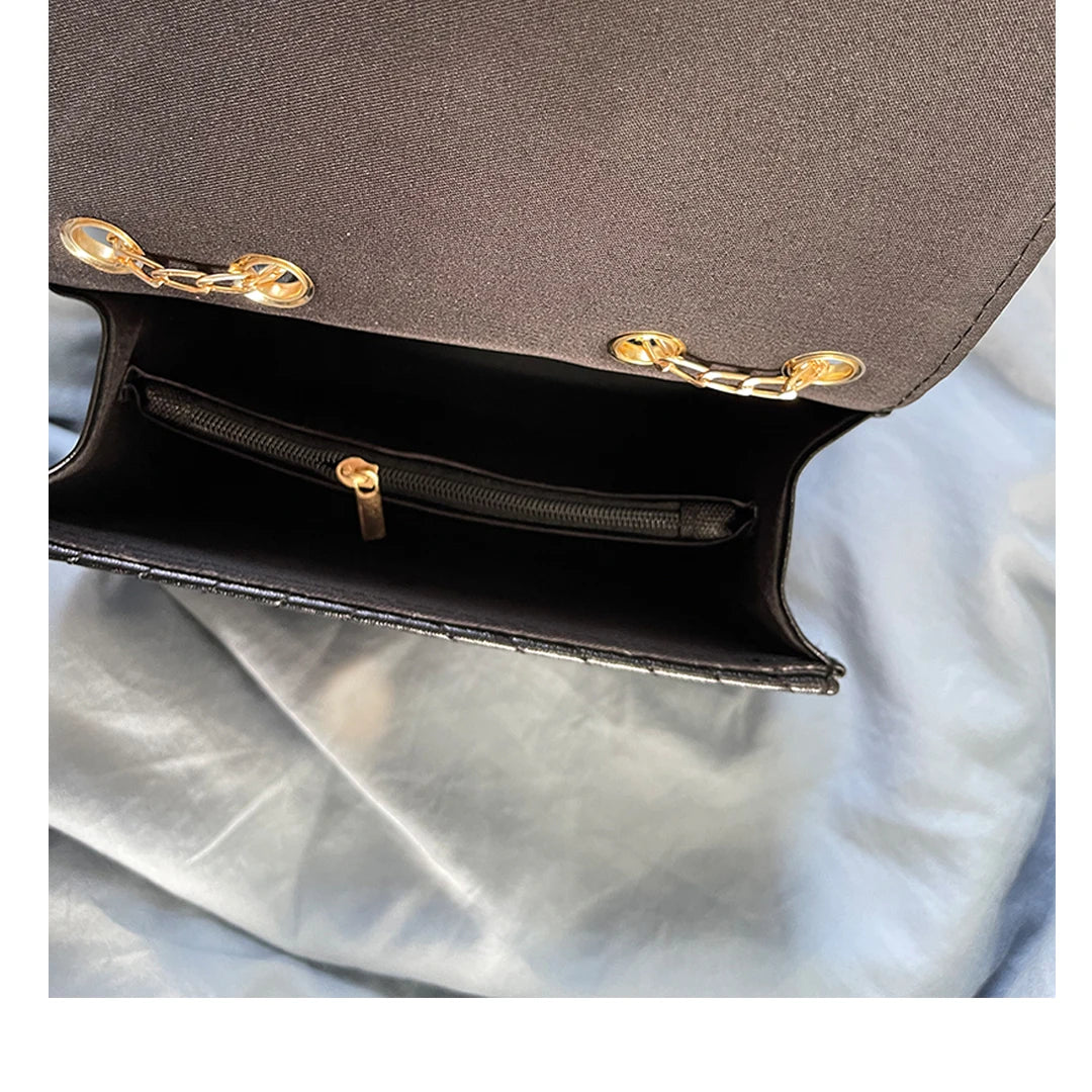 Chic Crossbody Bag